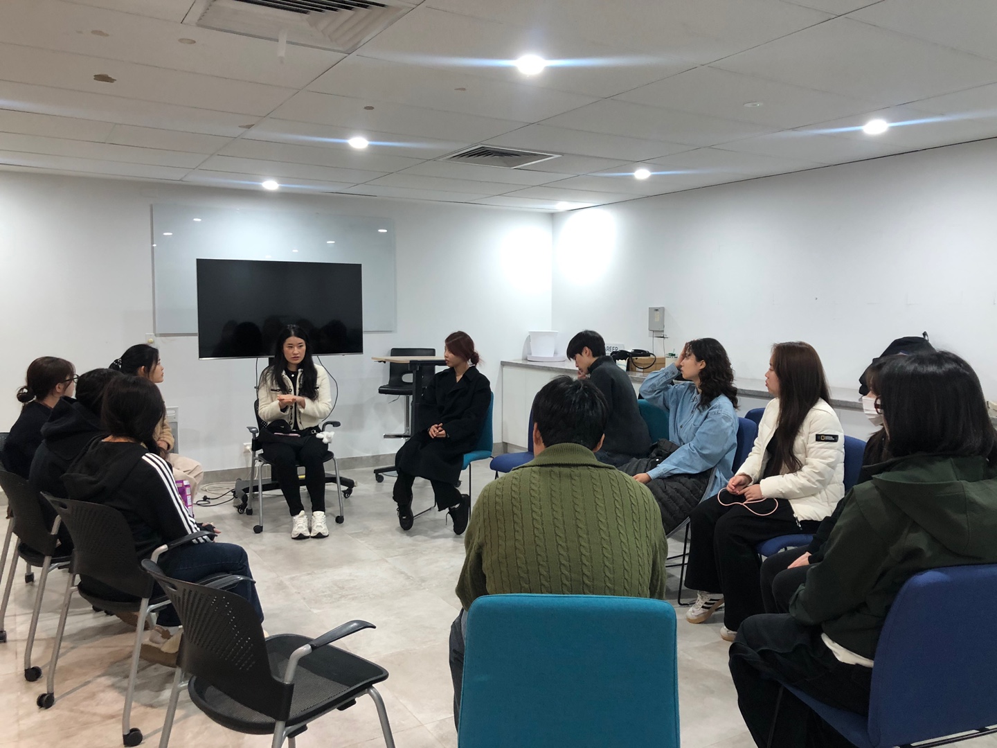 2025.7.21(월) 안산대학교(파란) 멘토링(호주 간호사 Jina Yu) (4).jpg